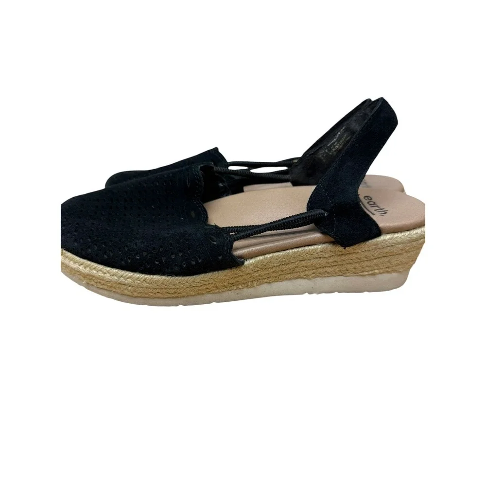 Earth Black Suede Perforated Scalloped Espadrille Wedge Sandals Womens 8.5M